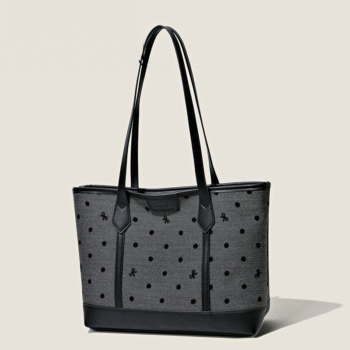 Trendy Small Backpack with Bowknot Accent – Convertible Shoulder Bag for Casual or Travel Wear
